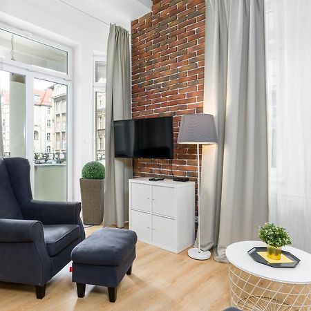 Apartment Poznan Mtp Chelmonskiego By Noclegi Renters Ngoại thất bức ảnh
