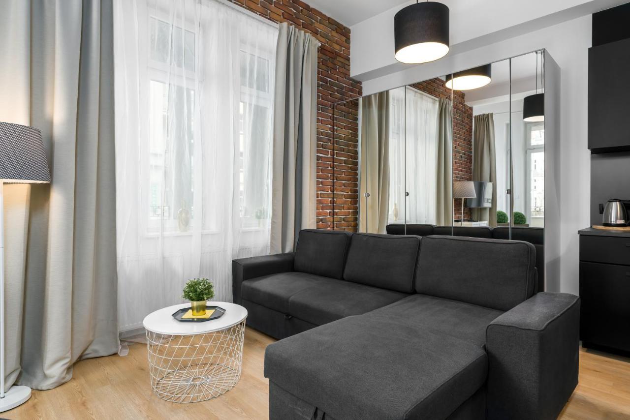 Apartment Poznan Mtp Chelmonskiego By Noclegi Renters Ngoại thất bức ảnh