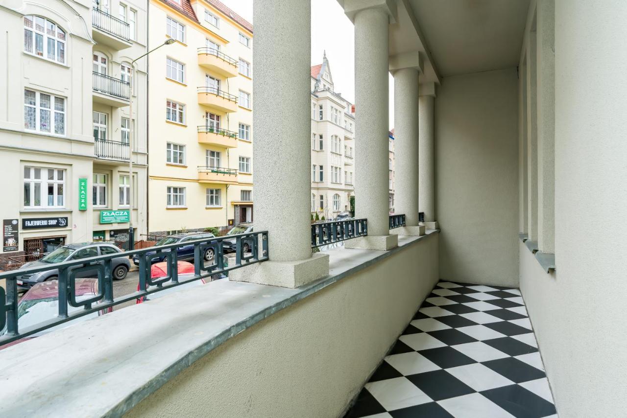 Apartment Poznan Mtp Chelmonskiego By Noclegi Renters Ngoại thất bức ảnh